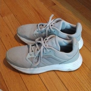 Adidas women's sneakers, slightly used